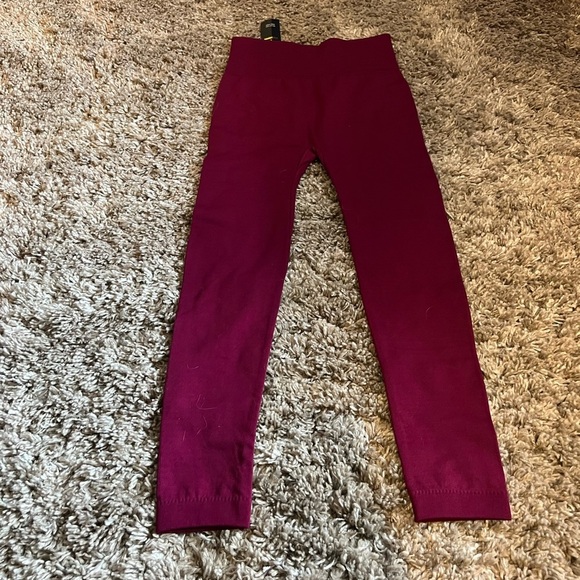NWT Amorarma burgundy stretchy leggings - Picture 4 of 5